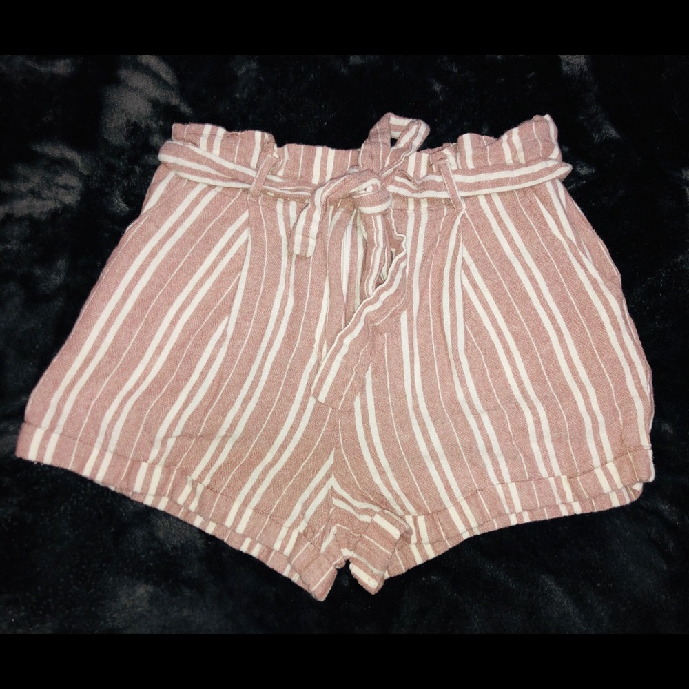 Tie flowy shorts